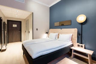 standard queen room at scandic torget in bergen norway