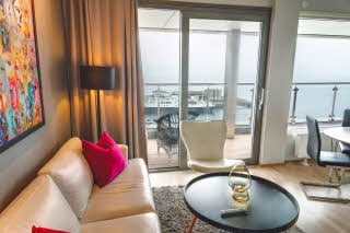 Living room area in Presidential Suite at Scandic Syv Søstre Sandnessjøen