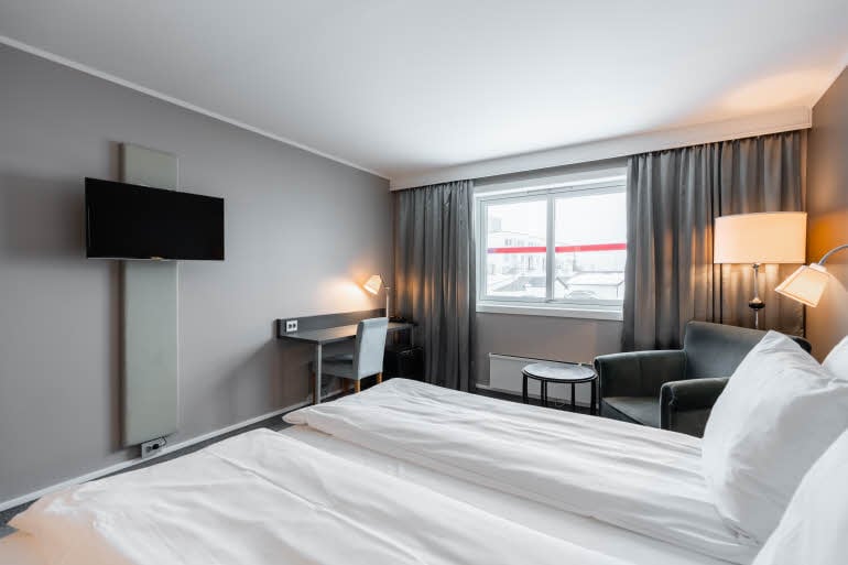 king superior room at scandic bryggen in honningsvag norway