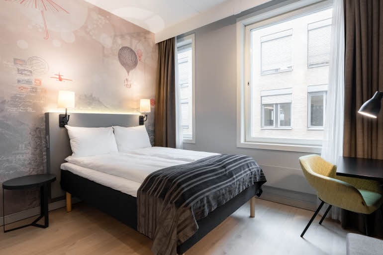 queen room at scandic byporten in oslo norway