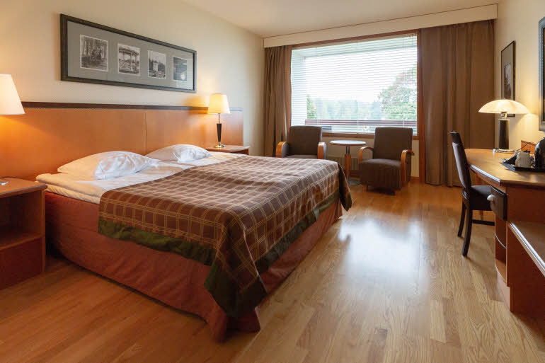 Superior queen bedroom 