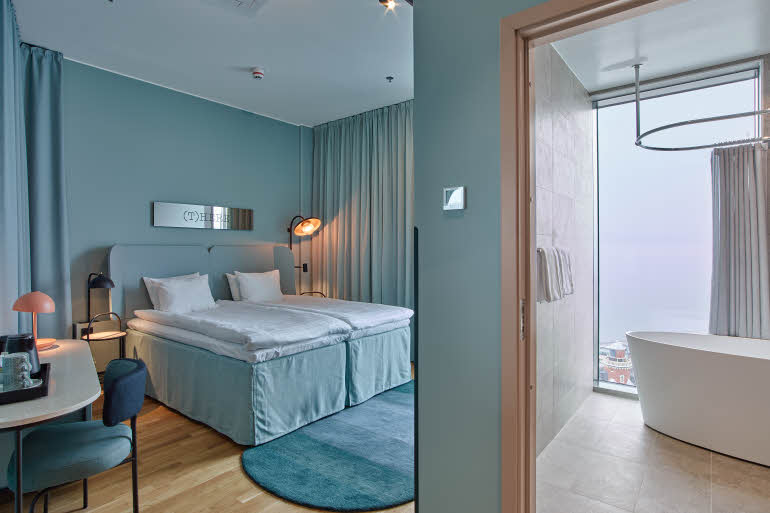 superior king room at scandic oceanhamnen