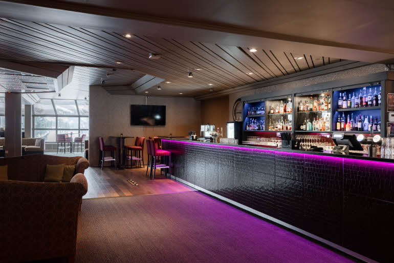 bar at scandic valdres in fagernes