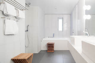 Scandic Oslo Airport, Junior suite bathroom