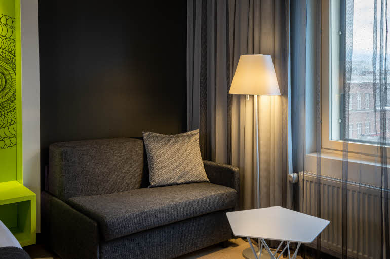 standard room at scandic tampere station
