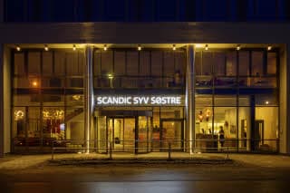 Scandic_Syv_S-stre__Sandnessj-en__exterior__entran.jpg