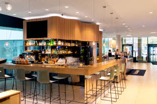 Bar at Scandic Hamburg Emporio