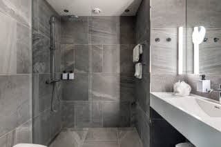 Scandic_Spectrum-room-bathroom.jpg
