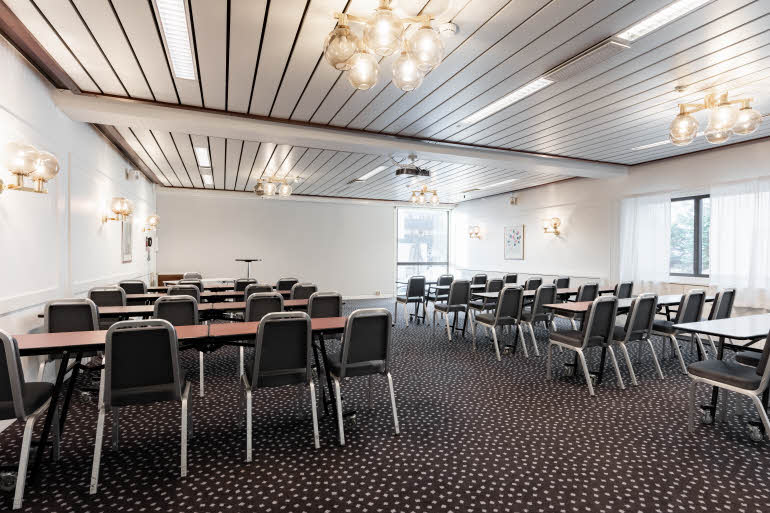 meeting room veoy 1 at scandic alexandra molde