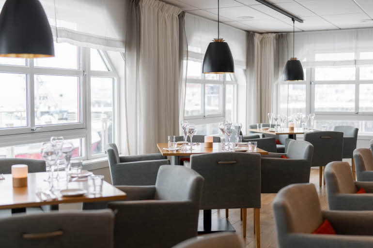 restaurant at scandic bryggen in honningsvag norway