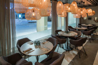 round tables restaurant scandic rovaniemi city