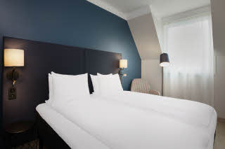 Bed in Room Standard King Best View