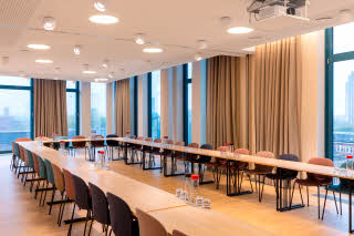 Meeting room Planten+Blomen at Scandic Hamburg Emporio