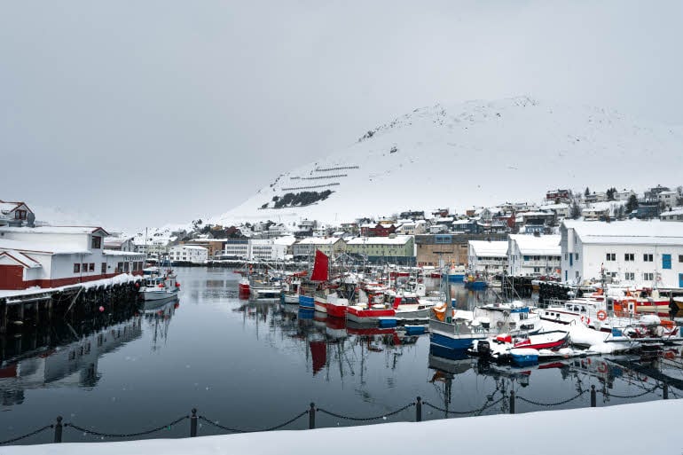 environment around scandic bryggen in honningsvag norway