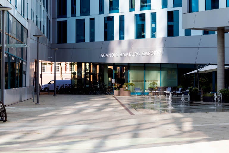 Exterior at Scandic Hamburg Emporio