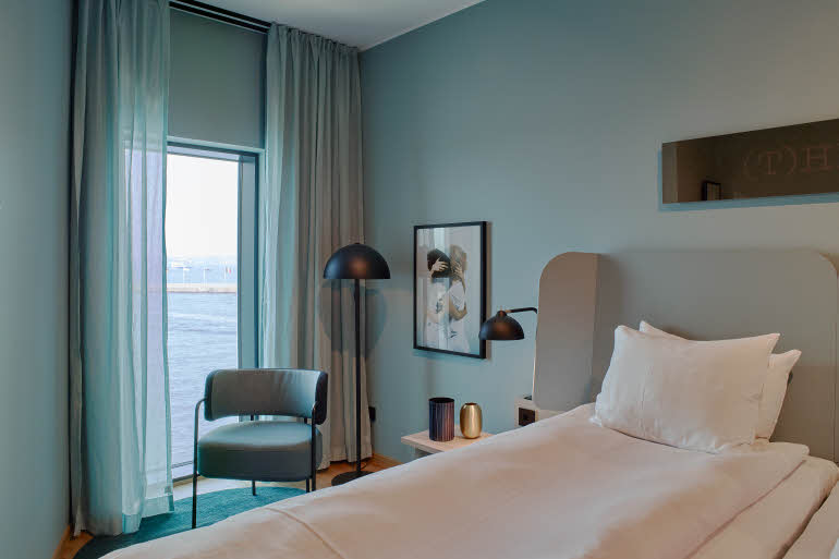 standard twin room at scandic oceanhamnen