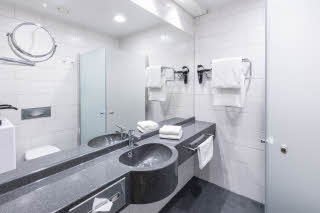 Superior bathroom
