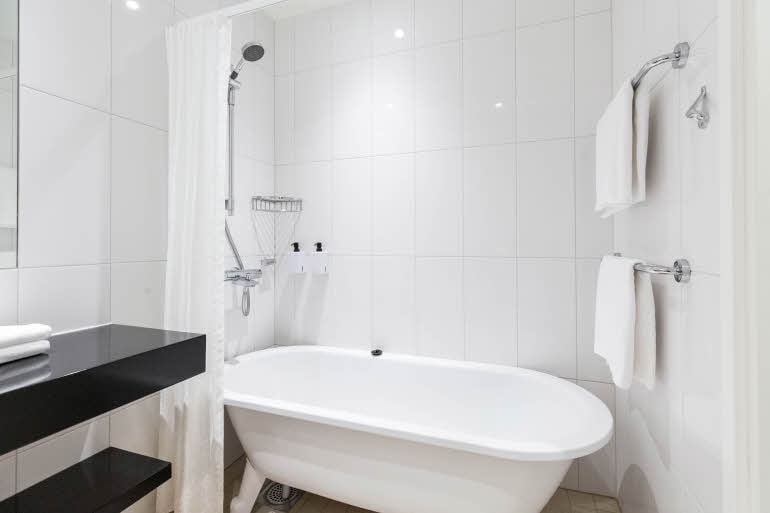 Superior family four, bathroom Scandic Atlas