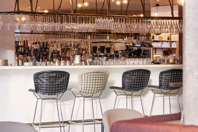 Bar at Scandic Frankfurt Museumsufer in Germany