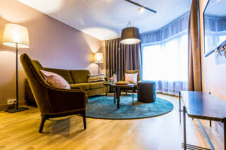 Master Suite Lounge