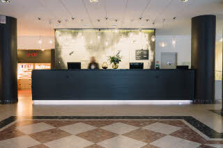 Reception overview hotel Scandic Plaza Boras
