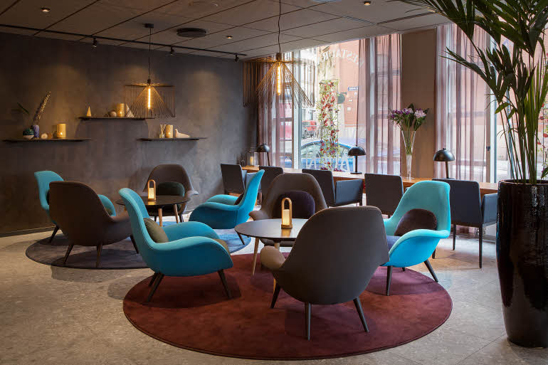 Lobby 1 