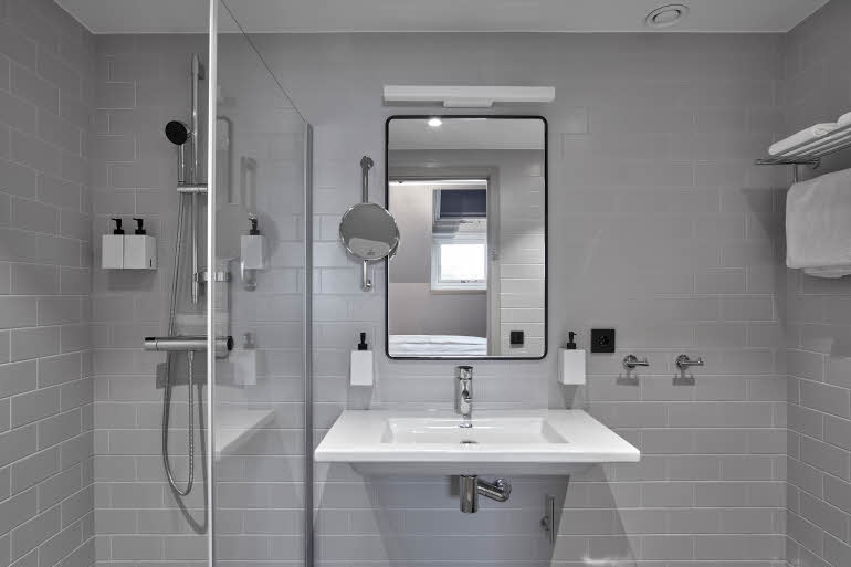 Bathroom at Scandic Strommen