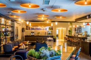 Lobby and bar Scandic Frimurarehotellet