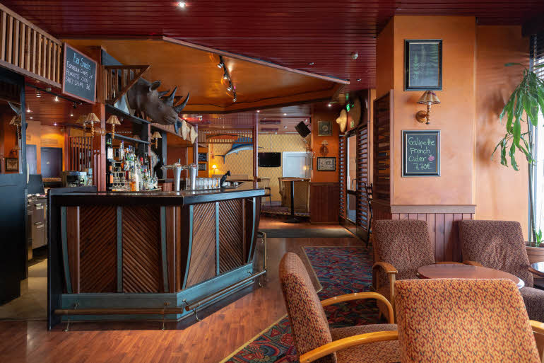 Bar 