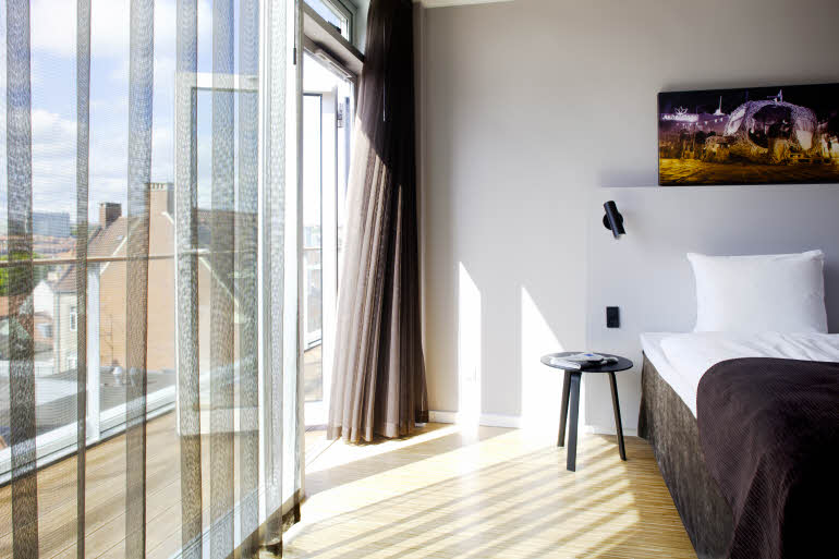 Scandic Aarhus City, suite, view, bed
