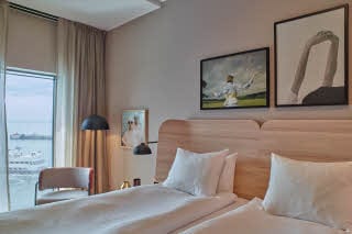 standard king room at scandic oceanhamnen