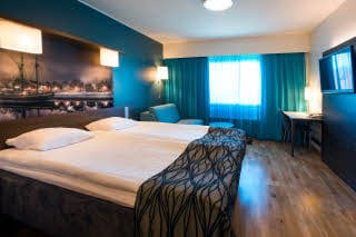 Superior King Bed room Scandic Oulu Station 