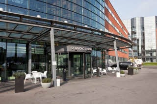 Sydhavnen, Entrance