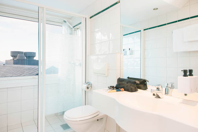 Scandic Hammerfest, Hammerfest, queen, bathroom