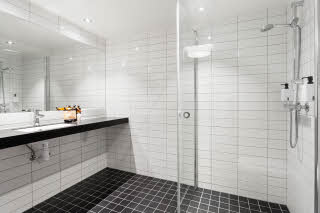 Scandic Sunnfjord Hotel & Spa, Forde, superiror room, bathroom
