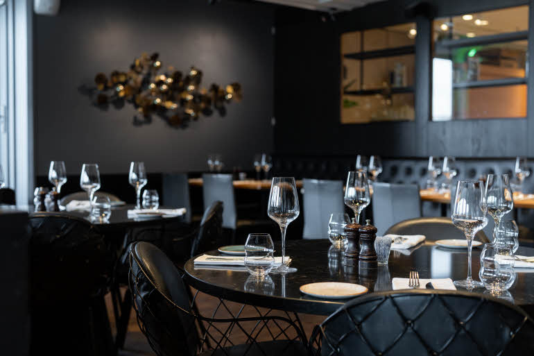 restaurant rost at scandic ishavshotel in tromso