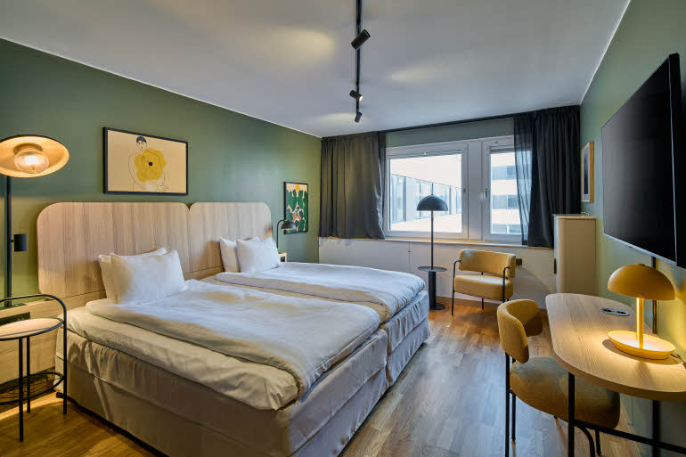 standard room at scandic europa in gothenburg