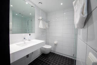 room bathroom at scandic sortland in norway