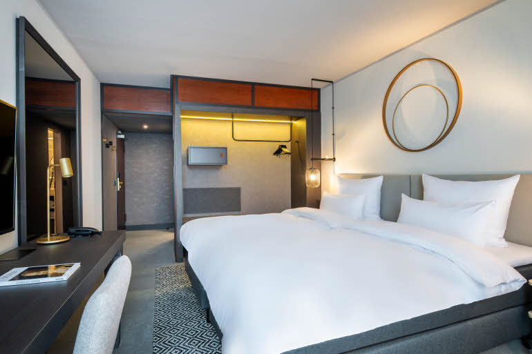 Standard room with courtyard view