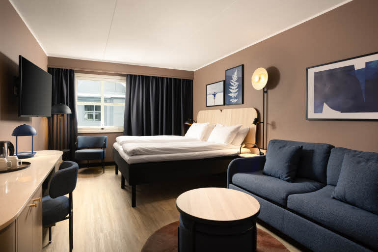 Superior room with twin size bed