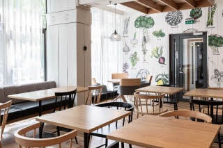 Breakfast restaurant
