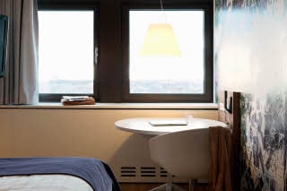 Economy room