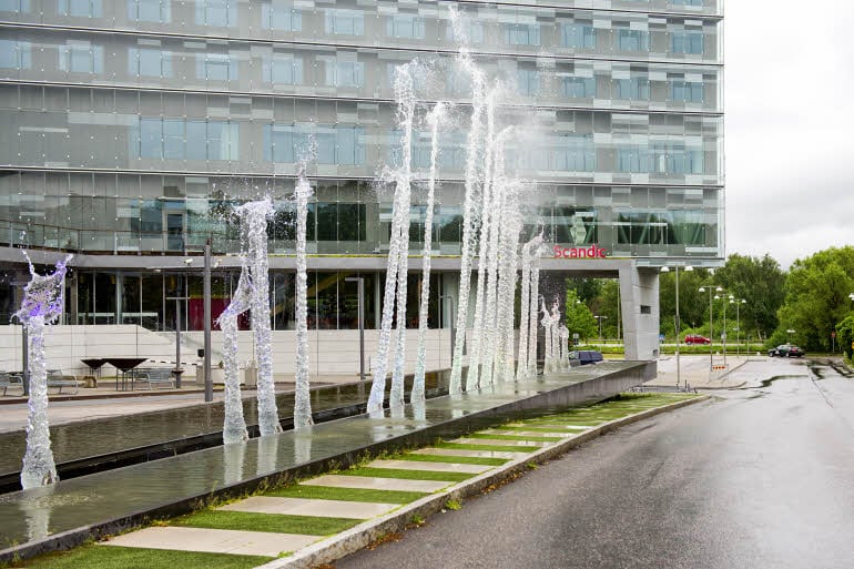 Scandic Talk, facade