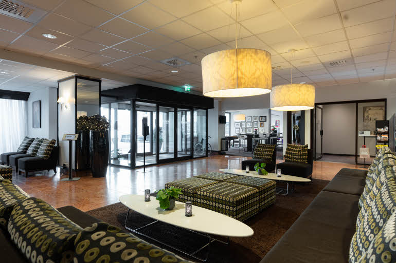 lobby at scandic alexandra molde